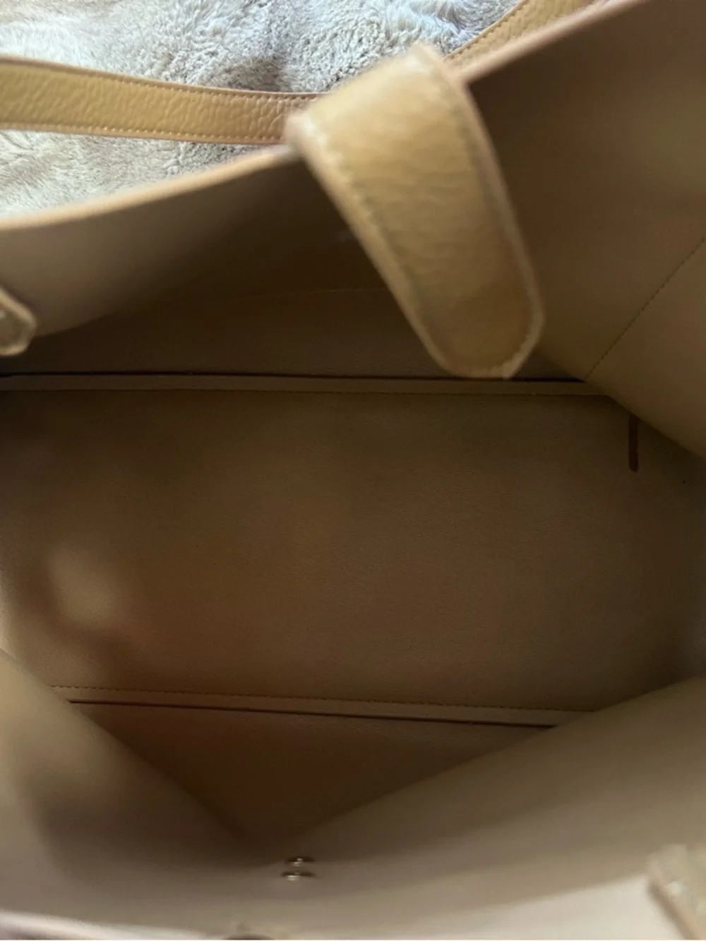 NWOT Classic Tan Tote with Pouch